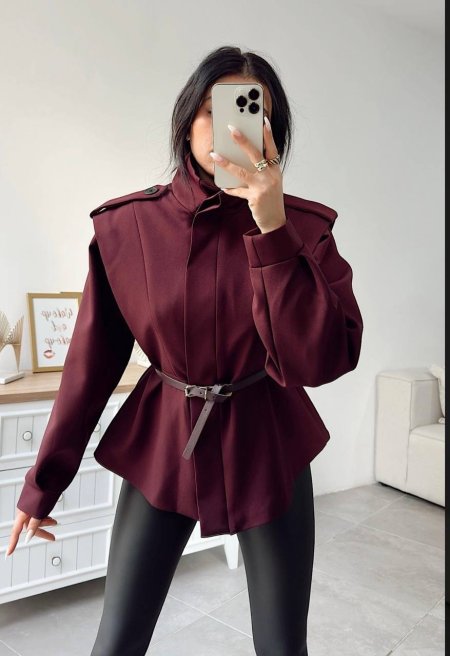 جاكيت ازرار مخفية مع قشاط