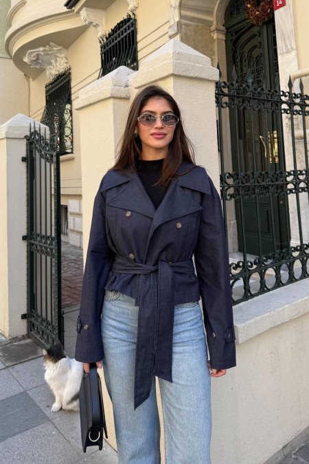 ترنشكوت لون جينز