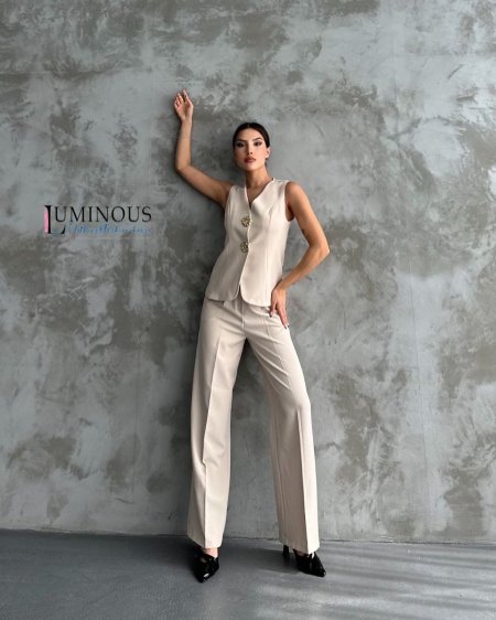 طقم فيست وبنطلون ازرار ذهبي